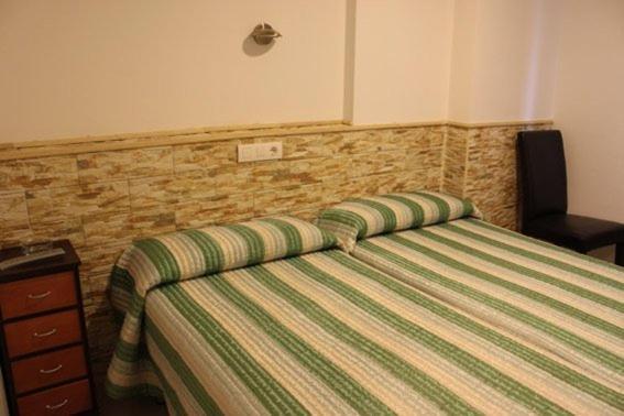 Hostal Valle Del Iregua Albelda De Iregua Zewnętrze zdjęcie